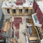 Blick von oben auf den Rohbau des Wohngebäudes Céleste in der Knesebeckstraße 10 in Berlin-Charlottenburg