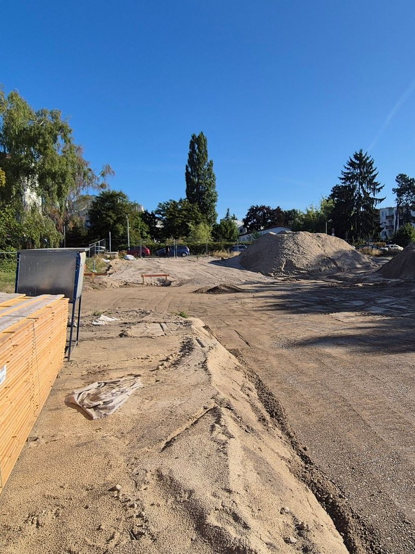 Begegnungszentrum Zuversicht – Erdarbeiten Erdarbeiten auf der Baustelle des Begegnungszentrums Zuversicht in Berlin-Spandau